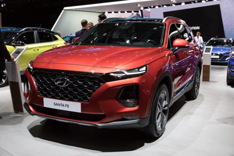 2018-HYUNDAI-SANTA-FE-min